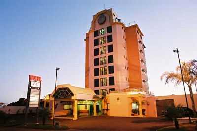 Carlton Plaza 3*